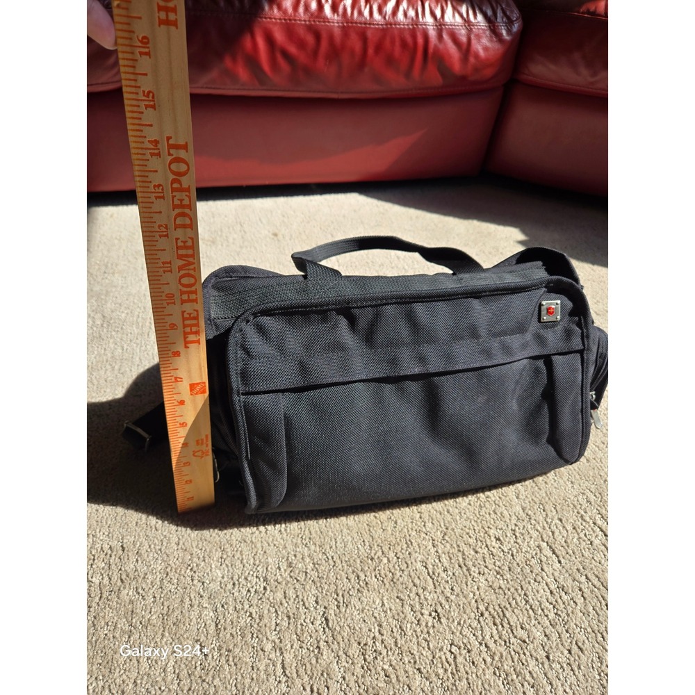 Victorinox Swiss Army Black Ballistic Nylon Travel Bag Organizer Shoulder Strap - Picture 8 of 9